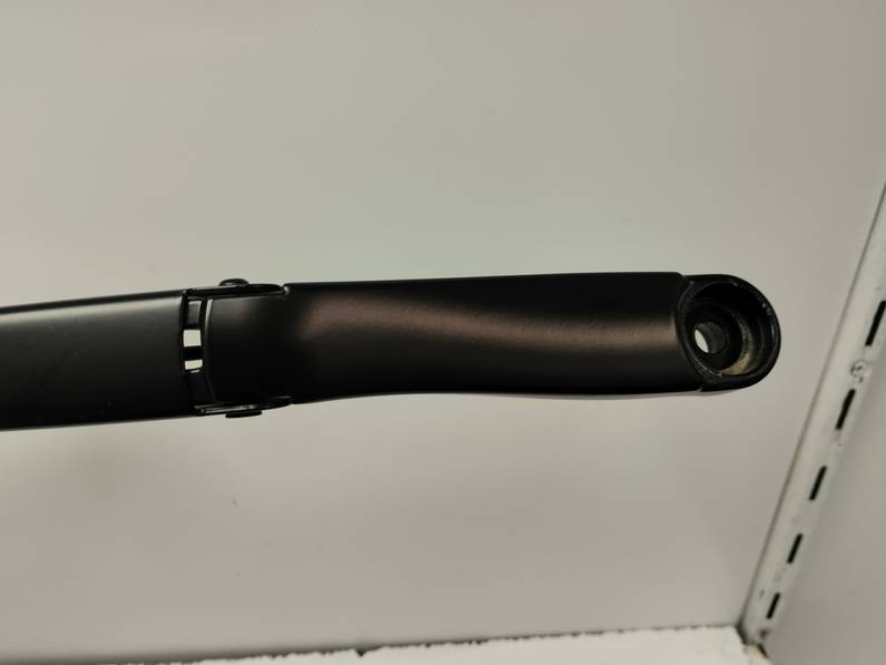 BRAZO LIMPIA DELANTERO IZQUIERDO KIA SPORTAGE 2023 1.6 (132 CV)