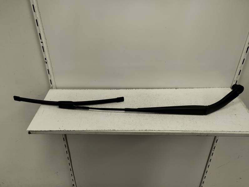 BRAZO LIMPIA DELANTERO DERECHO KIA SPORTAGE 2023 1.6 (132 CV)