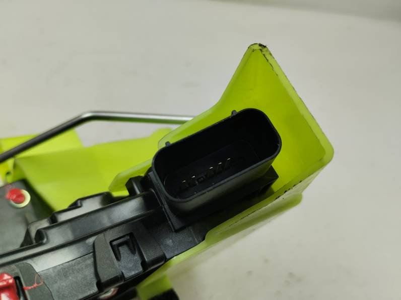 CERRADURA PUERTA DELANTERA DERECHA KIA SPORTAGE 2023 1.6 (132 CV)