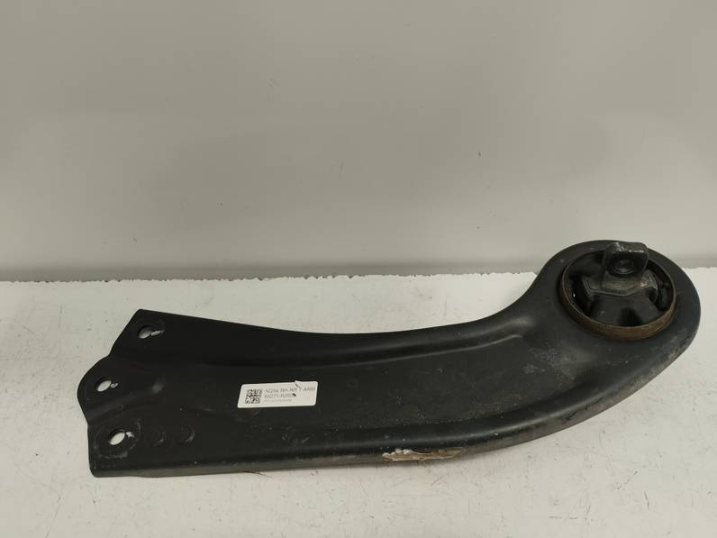 BRAZO SUSPENSION INFERIOR TRASERO DERECHO KIA SPORTAGE 2023 1.6 (132 CV)