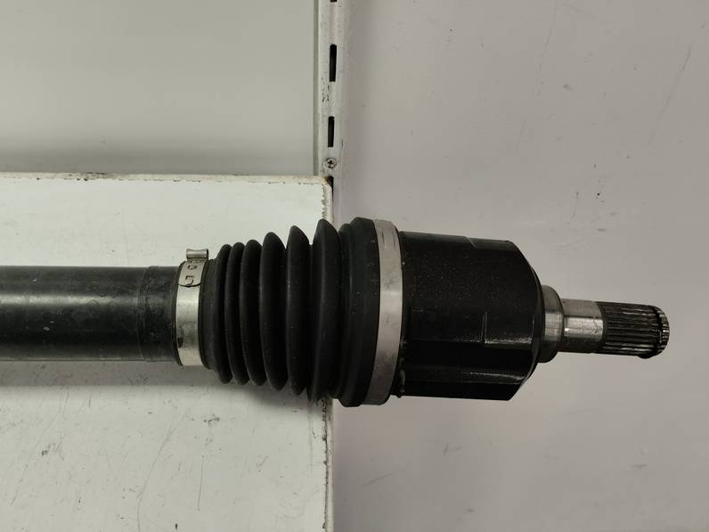 TRANSMISION DELANTERA DERECHA KIA SPORTAGE 2023 1.6 (132 CV)