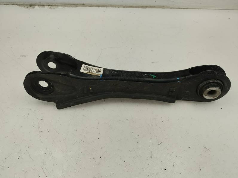 BRAZO SUSPENSION INFERIOR TRASERO DERECHO KIA SPORTAGE 2023 1.6 (132 CV)