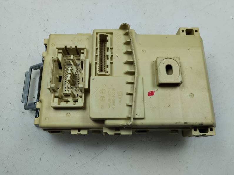 CAJA RELES FUSIBLES HYUNDAI BAYON 2023 1.2 (84CV)