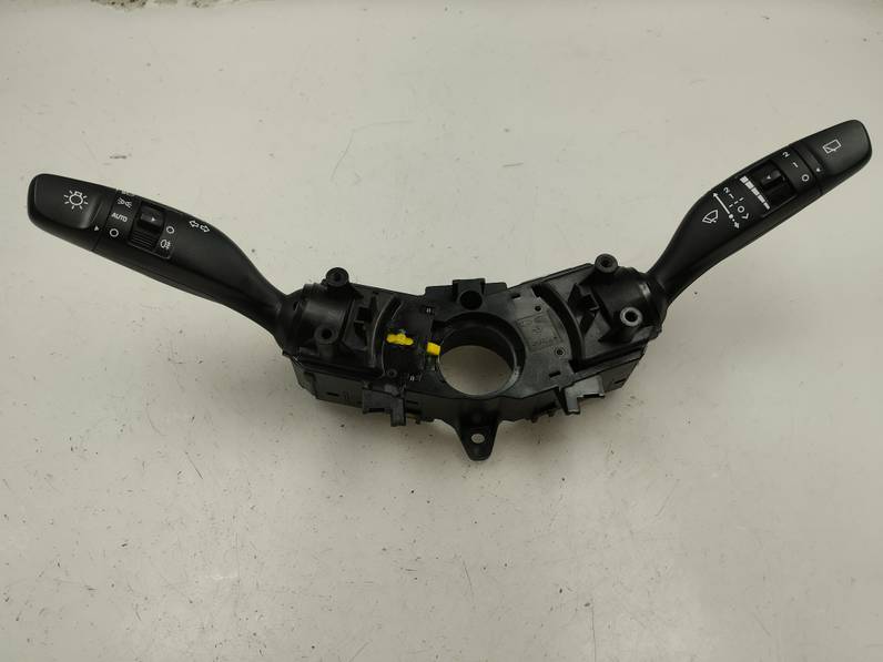 MANDO MULTIFUNCION HYUNDAI BAYON 2023 1.2 (84CV)