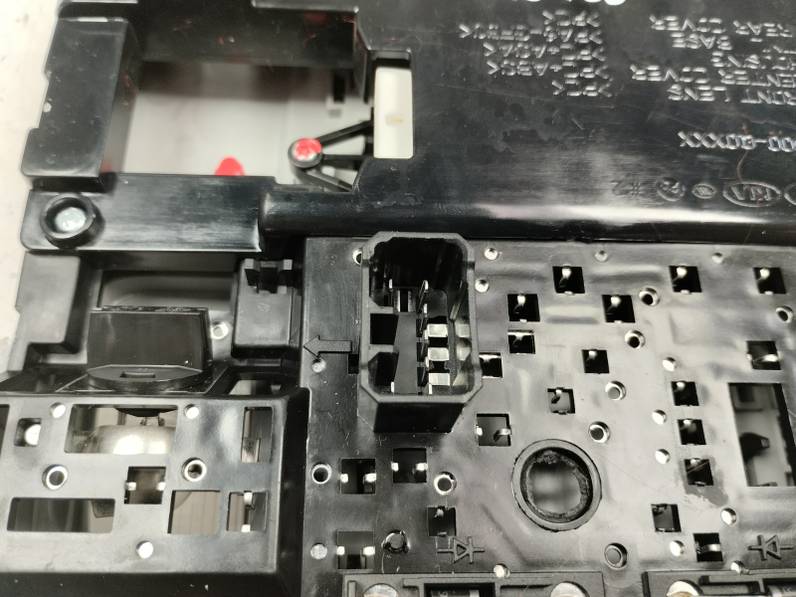 LUZ INTERIOR HYUNDAI BAYON 2023 1.2 (84CV)