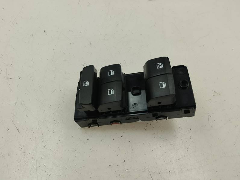 MANDO ELEVALUNAS DELANTERO IZQUIERDO HYUNDAI BAYON 2023 1.2 (84CV)