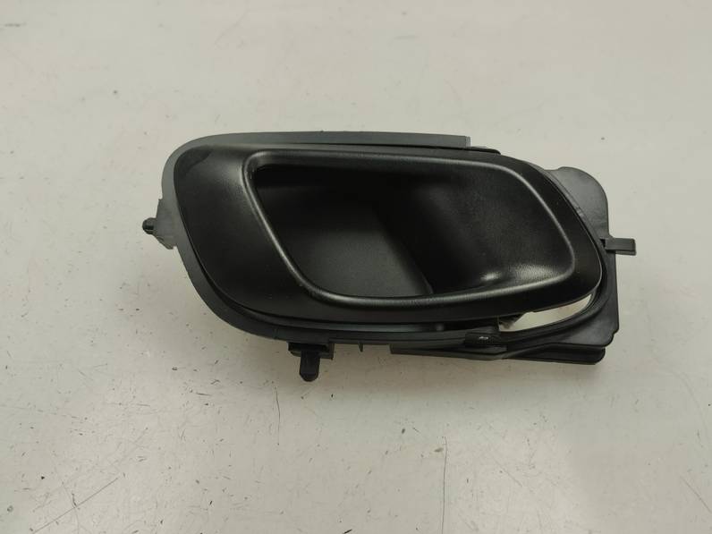 MANETA INTERIOR DELANTERA DERECHA HYUNDAI BAYON 2023 1.2 (84CV)