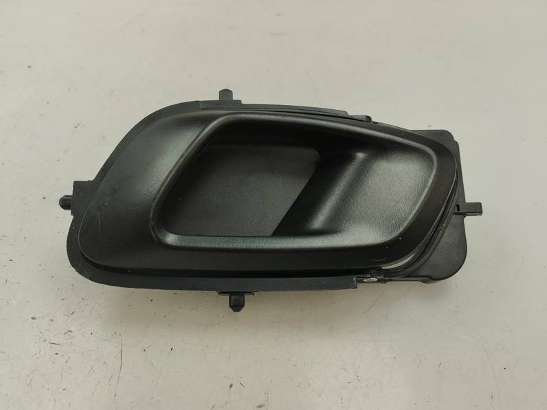 MANETA INTERIOR DELANTERA IZQUIERDA HYUNDAI BAYON 2023 1.2 (84CV)