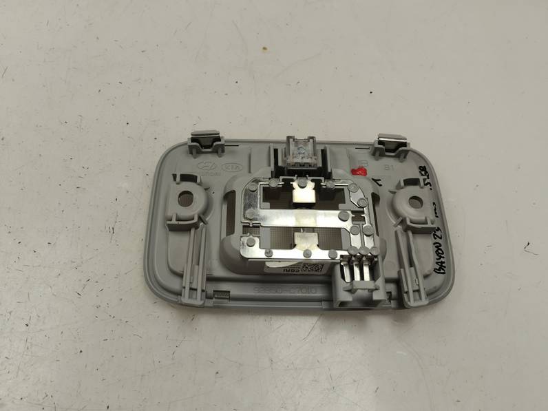LUZ INTERIOR HYUNDAI BAYON 2023 1.2 (84CV)
