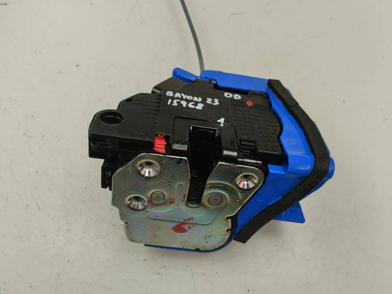 CERRADURA PUERTA DELANTERA DERECHA HYUNDAI BAYON 2023 1.2 (84CV)