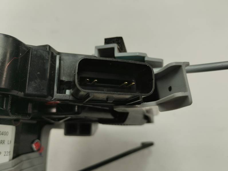 CERRADURA PUERTA TRASERA IZQUIERDA HYUNDAI BAYON 2023 1.2 (84CV)