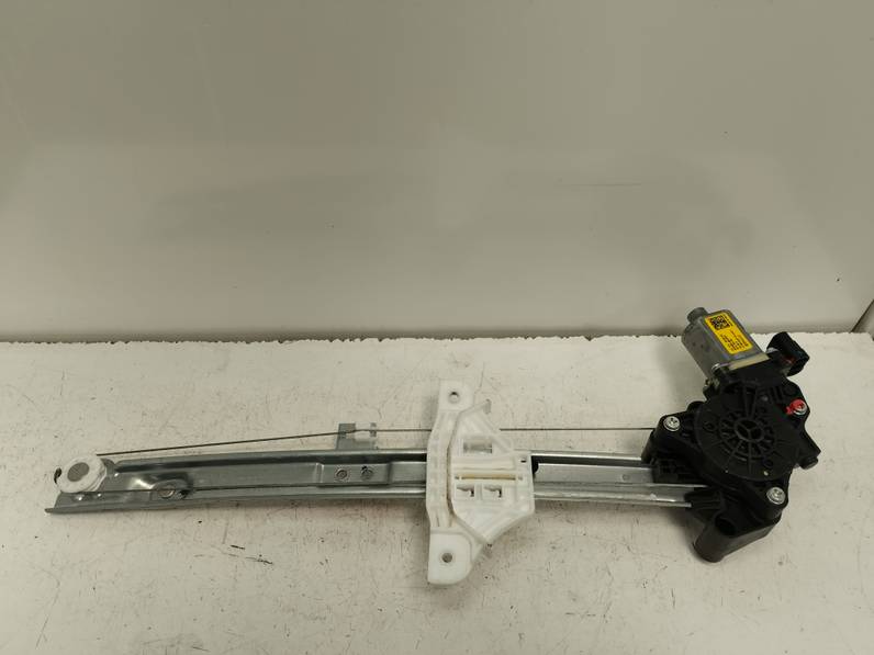 ELEVALUNAS TRASERO DERECHO HYUNDAI BAYON 2023 1.2 (84CV)