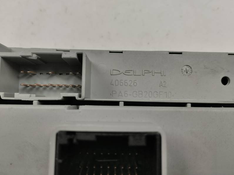 CAJA RELES FUSIBLES LANCIA DELTA 2008 1.6 D (120 CV)