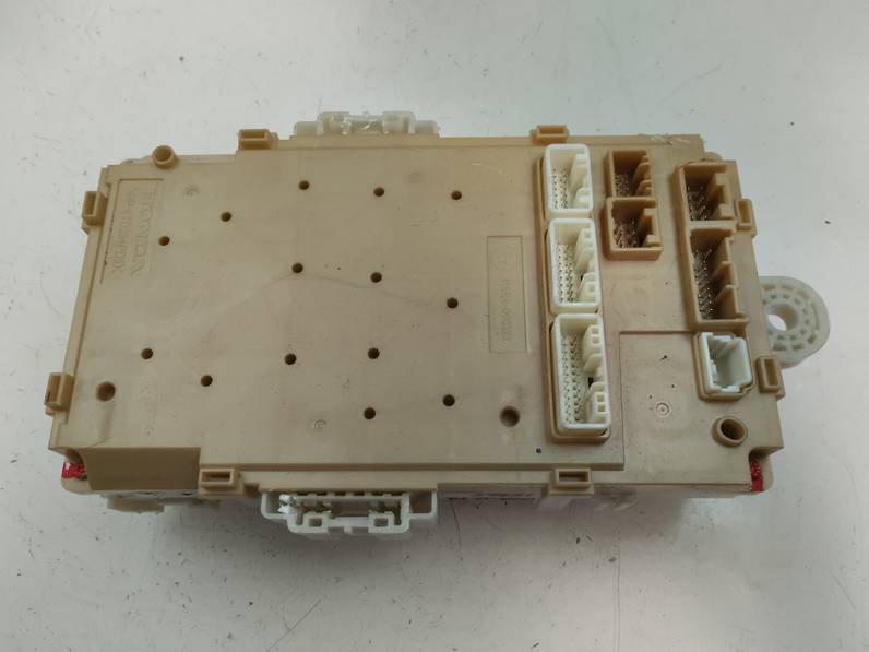 CAJA RELES FUSIBLES HONDA HR V 2017 1.6 DTEC (120 CV)