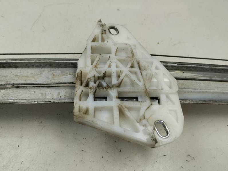 ELEVALUNAS TRASERO IZQUIERDO HONDA HR V 2017 1.6 DTEC (120 CV)