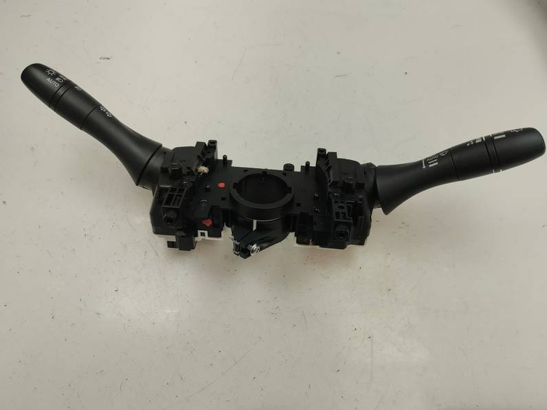 MANDO MULTIFUNCION NISSAN QASHQAI 2017 1.5 TURBODIESEL (110 CV)