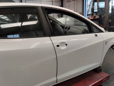 PUERTA DELANTERA DERECHA SEAT IBIZA SC 2009 1.9 TDI (105 CV)