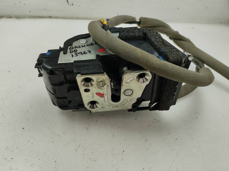 CERRADURA PUERTA DELANTERA DERECHA NISSAN QASHQAI 2017 1.5 TURBODIESEL (110 CV)