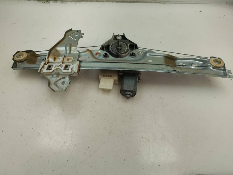 ELEVALUNAS TRASERO IZQUIERDO NISSAN QASHQAI 2017 1.5 TURBODIESEL (110 CV)