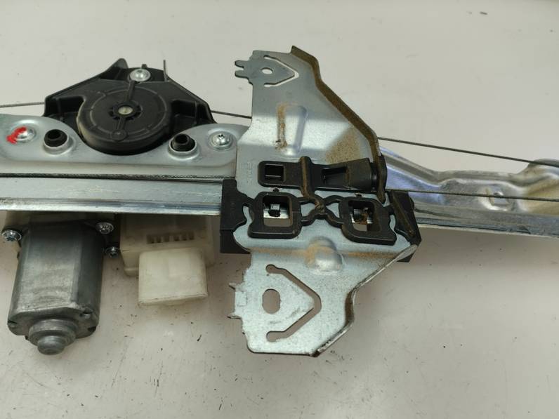 ELEVALUNAS DELANTERO DERECHO NISSAN QASHQAI 2017 1.5 TURBODIESEL (110 CV)