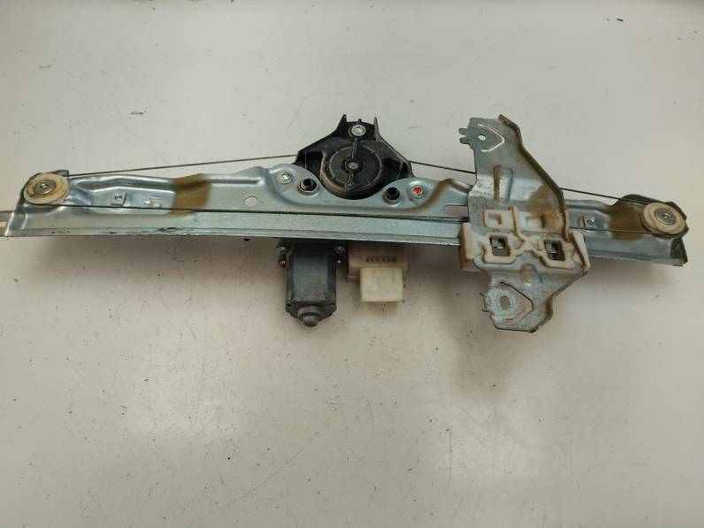 ELEVALUNAS DELANTERO IZQUIERDO NISSAN QASHQAI 2017 1.5 TURBODIESEL (110 CV)