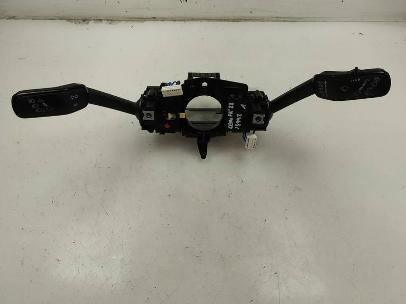 MANDO MULTIFUNCION SEAT LEON 2023 1.5 16V TSI ACT (131 CV)