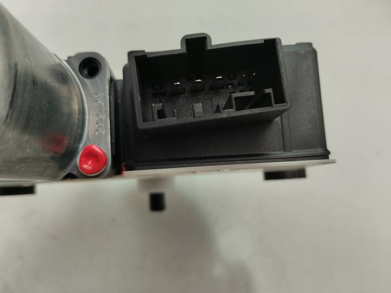 MOTOR ELEVALUNAS TRASERO IZQUIERDO SEAT LEON 2023 1.5 16V TSI ACT (131 CV)