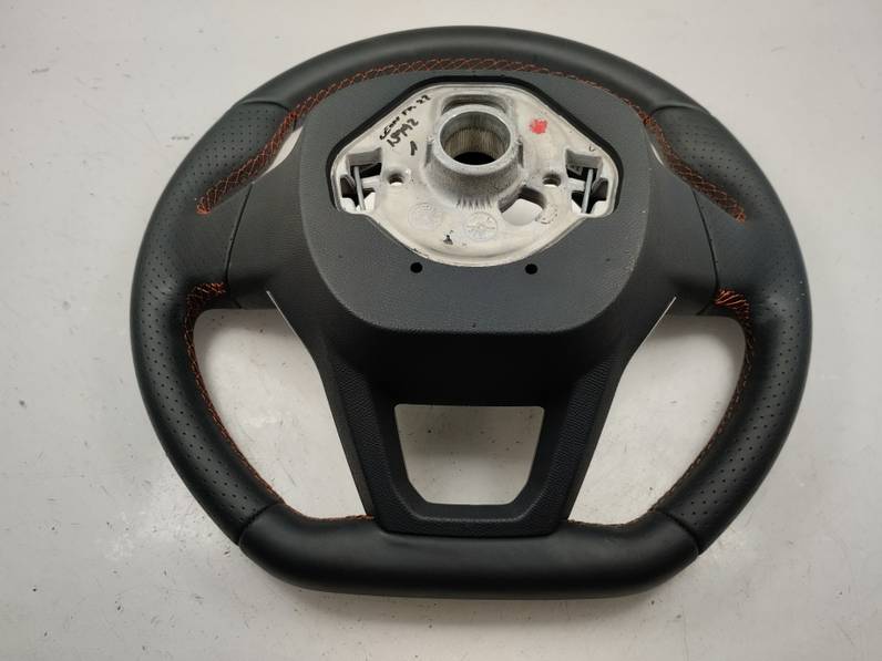 VOLANTE SEAT LEON 2023 1.5 16V TSI ACT (131 CV)