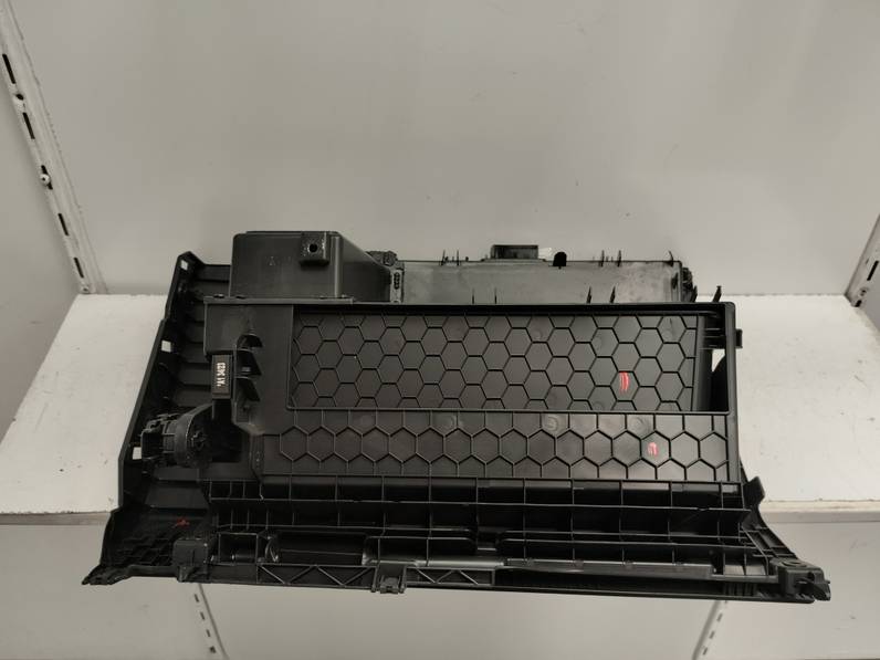 GUANTERA SEAT LEON 2023 1.5 16V TSI ACT (131 CV)