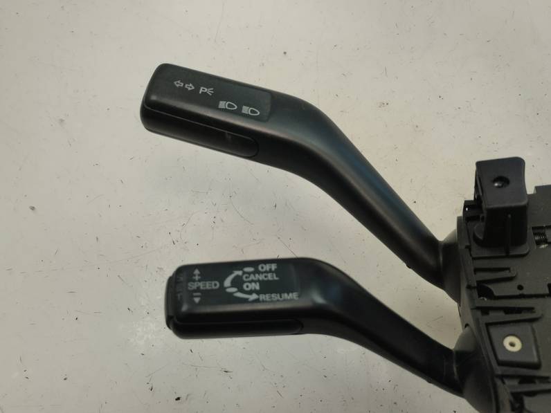 MANDO MULTIFUNCION VOLKSWAGEN PASSAT BERLINA 2005 2.0 TDI (140 CV)