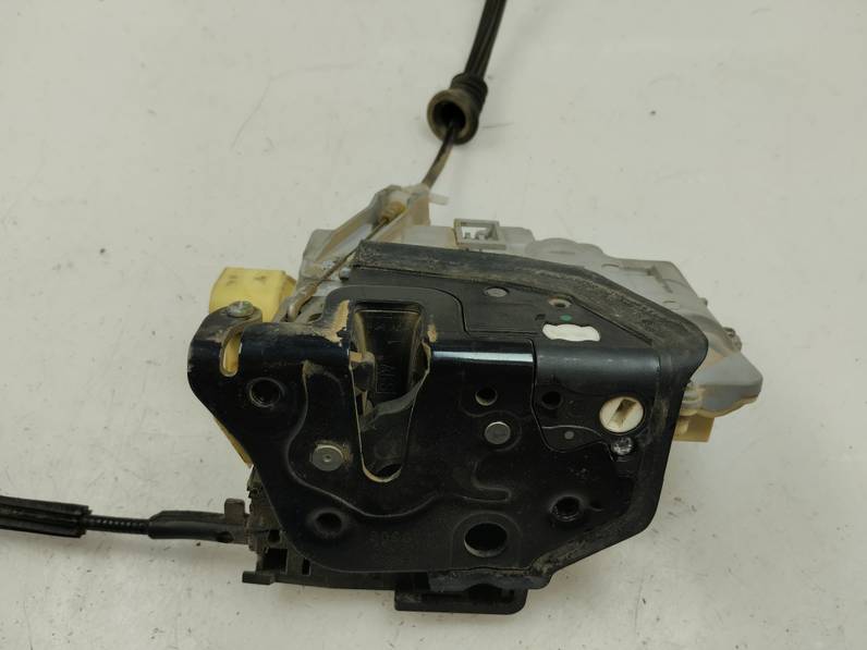 CERRADURA PUERTA DELANTERA DERECHA VOLKSWAGEN PASSAT BERLINA 2005 2.0 TDI (140 CV)