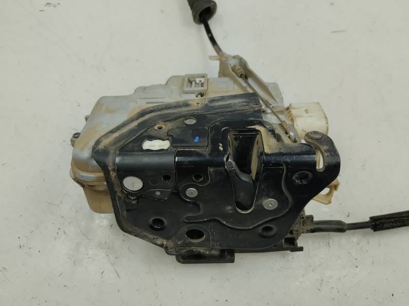 CERRADURA PUERTA DELANTERA IZQUIERDA VOLKSWAGEN PASSAT BERLINA 2005 2.0 TDI (140 CV)