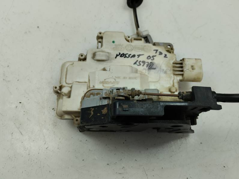 CERRADURA PUERTA TRASERA DERECHA VOLKSWAGEN PASSAT BERLINA 2005 2.0 TDI (140 CV)