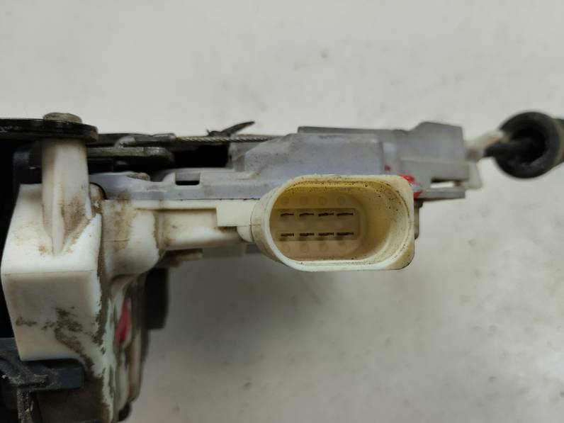 CERRADURA PUERTA TRASERA IZQUIERDA VOLKSWAGEN PASSAT BERLINA 2005 2.0 TDI (140 CV)