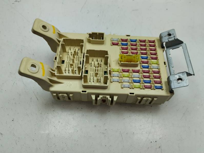 CAJA RELES FUSIBLES HYUNDAI IX20 2018 1.4 (90 CV)