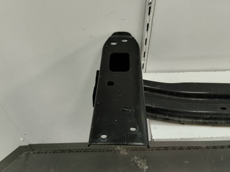 REFUERZO PARAGOLPES DELANTERO HYUNDAI IX20 2018 1.4 (90 CV)