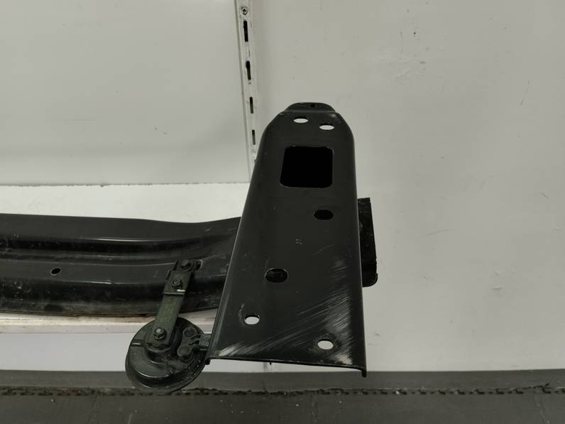 REFUERZO PARAGOLPES DELANTERO HYUNDAI IX20 2018 1.4 (90 CV)