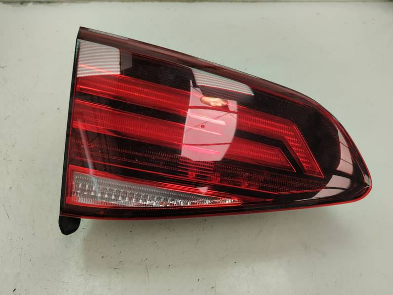 PILOTO TRASERO IZQUIERDO INTERIOR VOLKSWAGEN GOLF VII LIM 2017 1.4 16V TSI (125 CV)