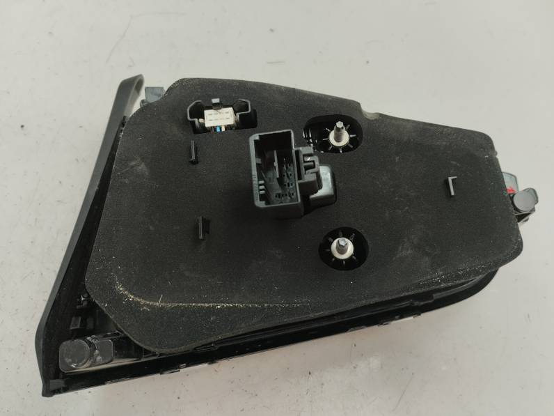 PILOTO TRASERO IZQUIERDO INTERIOR VOLKSWAGEN GOLF VII LIM 2017 1.4 16V TSI (125 CV)