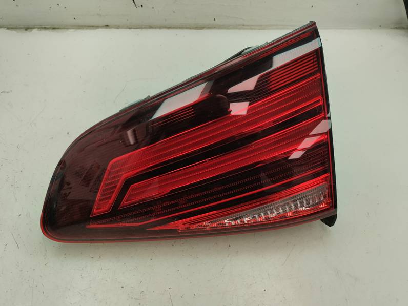 PILOTO TRASERO DERECHO INTERIOR VOLKSWAGEN GOLF VII LIM 2017 1.4 16V TSI (125 CV)