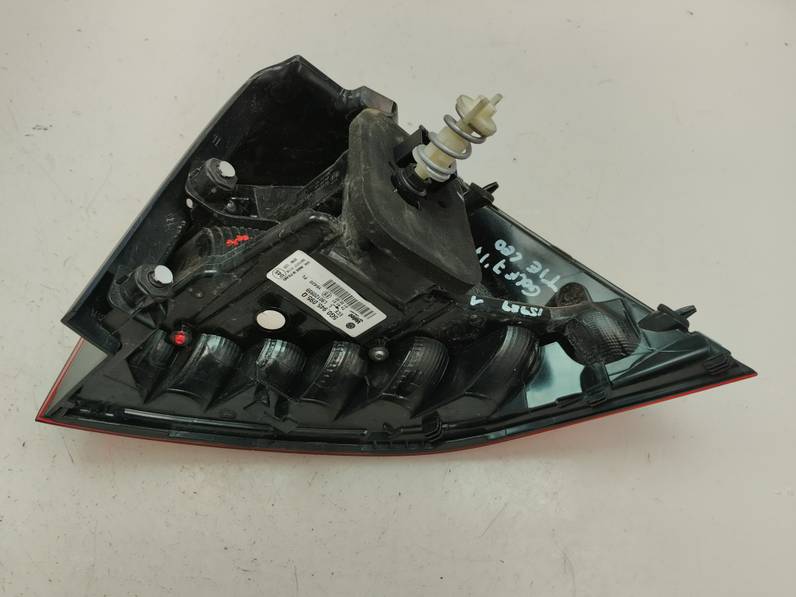 PILOTO TRASERO IZQUIERDO VOLKSWAGEN GOLF VII LIM 2017 1.4 16V TSI (125 CV)