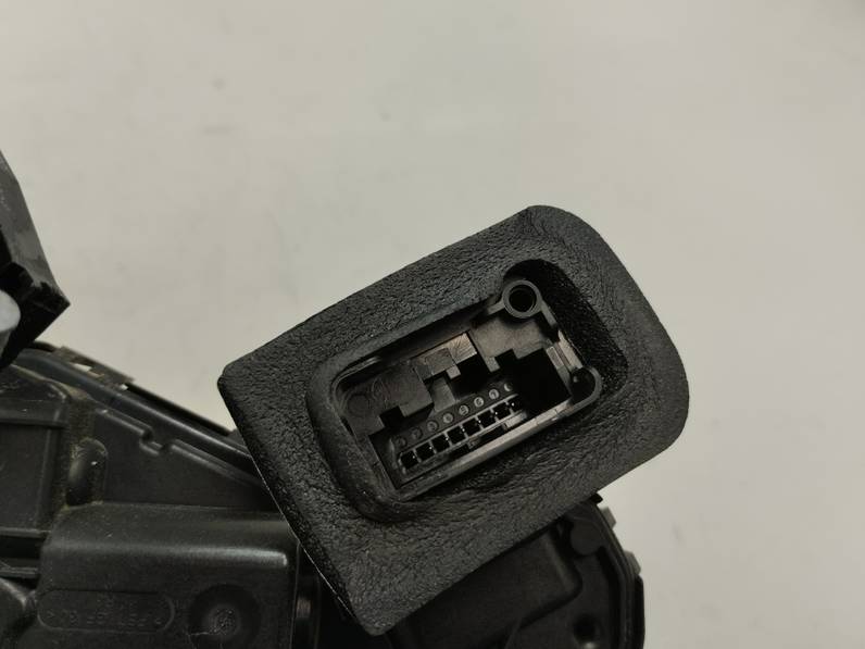 CERRADURA PUERTA TRASERA DERECHA VOLKSWAGEN GOLF VII LIM 2017 1.4 16V TSI (125 CV)