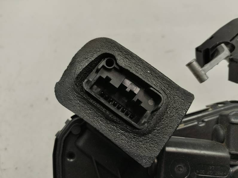 CERRADURA PUERTA TRASERA IZQUIERDA VOLKSWAGEN GOLF VII LIM 2017 1.4 16V TSI (125 CV)