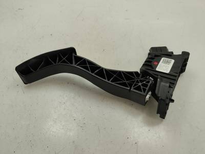 POTENCIOMETRO PEDAL VOLKSWAGEN GOLF VII LIM 2017 1.4 16V TSI (125 CV)