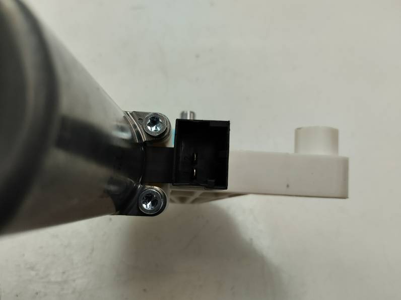 MOTOR ELEVALUNAS DELANTERO DERECHO VOLKSWAGEN GOLF VII LIM 2017 1.4 16V TSI (125 CV)