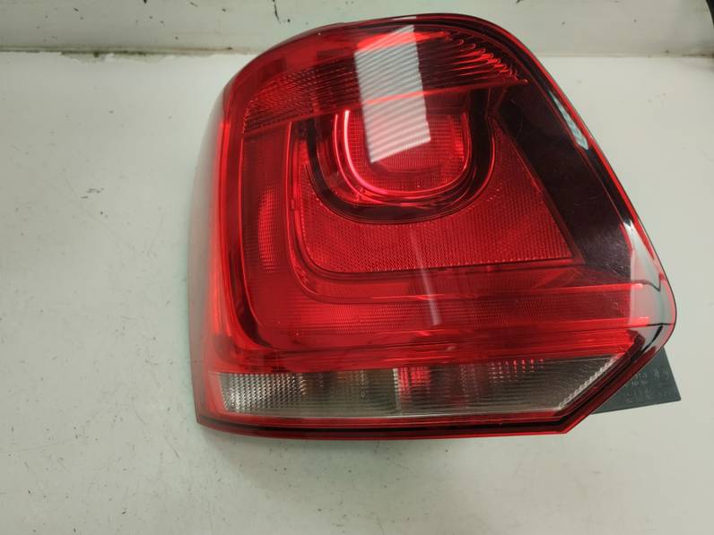 PILOTO TRASERO IZQUIERDO VOLKSWAGEN POLO 2014 1.2 TDI (75 CV)