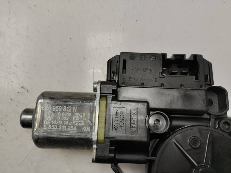 MOTOR ELEVALUNAS TRASERO DERECHO VOLKSWAGEN POLO 2014 1.2 TDI (75 CV)