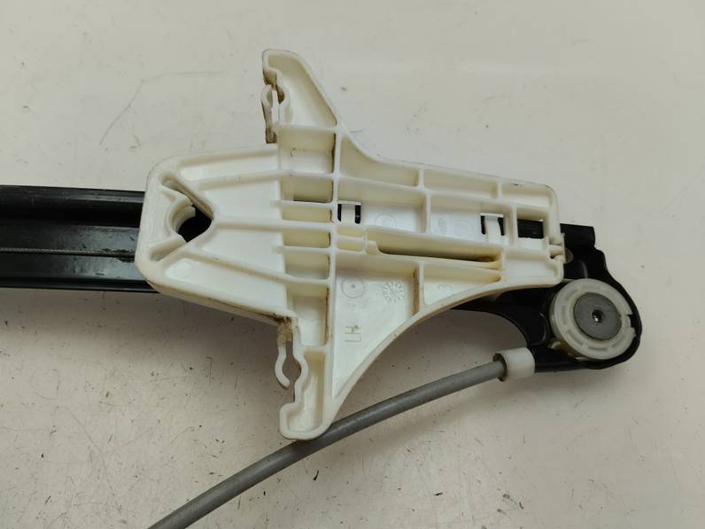 ELEVALUNAS TRASERO IZQUIERDO VOLKSWAGEN POLO 2014 1.2 TDI (75 CV)