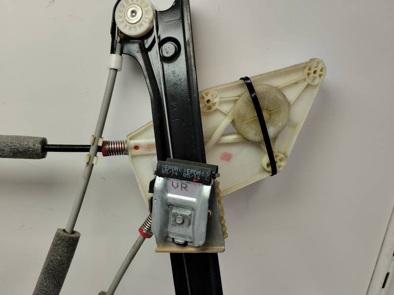 ELEVALUNAS DELANTERO DERECHO VOLKSWAGEN POLO 2014 1.2 TDI (75 CV)