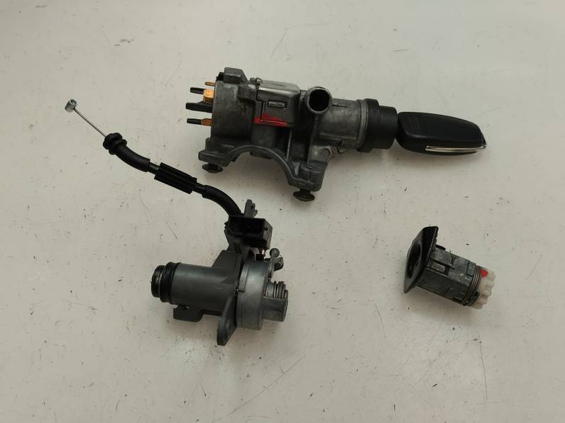 JUEGO BOMBINES AUDI A4 BERLINA 2007 2.0 20V (131 CV)